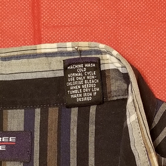 2/$10π§ 3XLT (TALL) Button-up Shirt - Picture 4 of 8